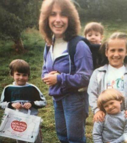 G. Robert Evans III ex spouse with their four children.